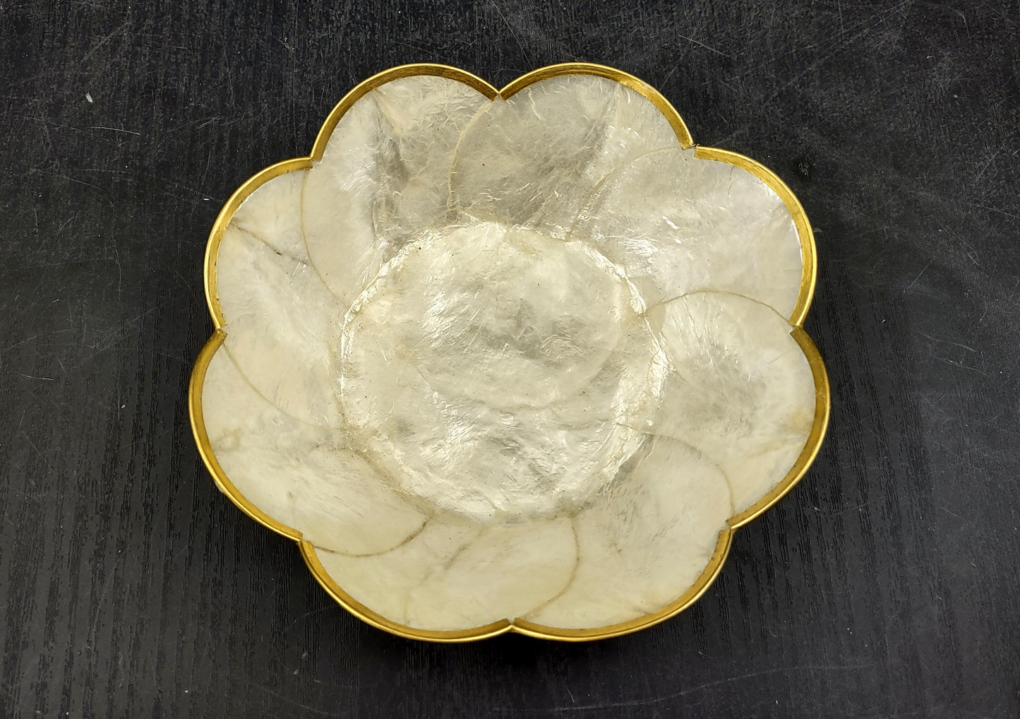 Gold Edged Round Capiz Shell Dish (One shell dish approx. 6 inches) Adorable shell dish special for any coastal home!
